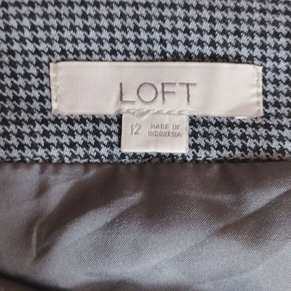 LOFT Grey Black Houndstooth Button Front Lined Straight Skirt Size 12 - Picture 14 of 15